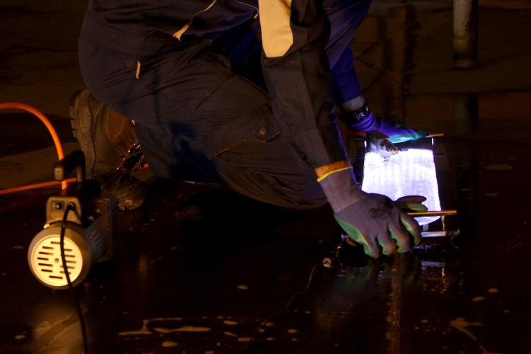 نشت یابی با استفاده از وکیوم باکس ساخت شرکت